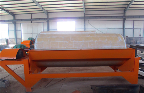 干粉磁选机,衢州干粉干式磁选机_衢州干粉干式磁选机发展工作视频皮带及结构价格 干粉磁选机,衢州干粉干式磁选机_衢州干粉干式磁选机发展工作视频皮带及结构价格